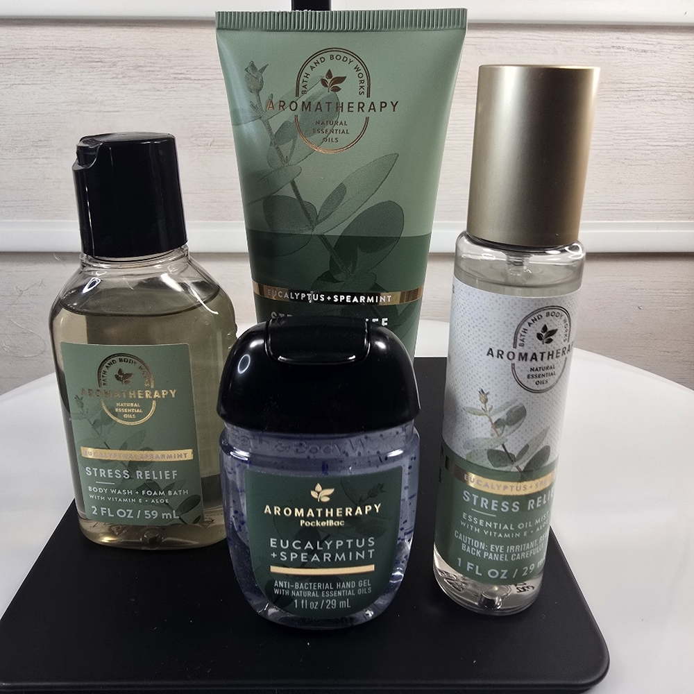 Eucalyptus Spearmint Bath Set - Picture 2 of 5